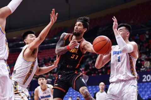 糖果君小宇三人运动原视频
